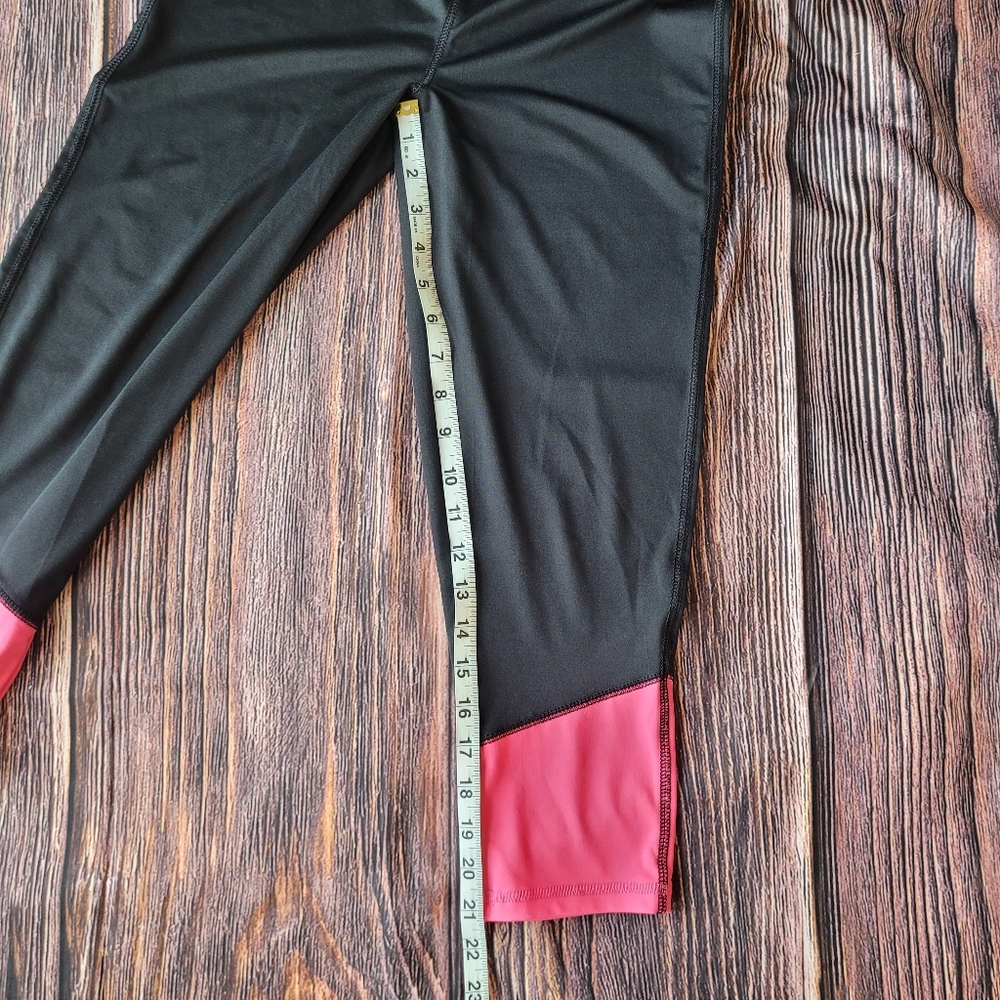 Workout Capris - Picture 7 of 9